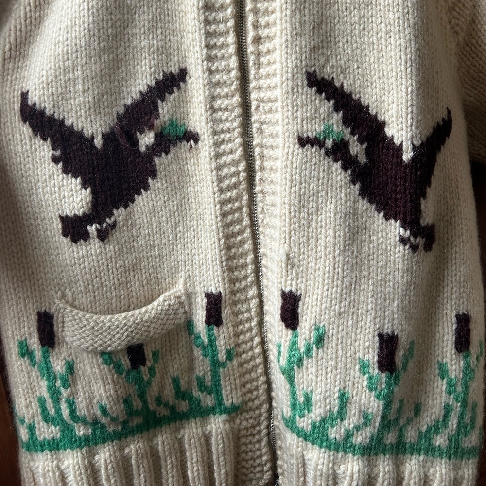 Vintage 1950's Hand-Knit Wool Cardigan Ducks - Picture 2 of 8
